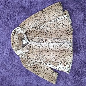 Sisters Outerwear Faux Fur Coat in Large Lined